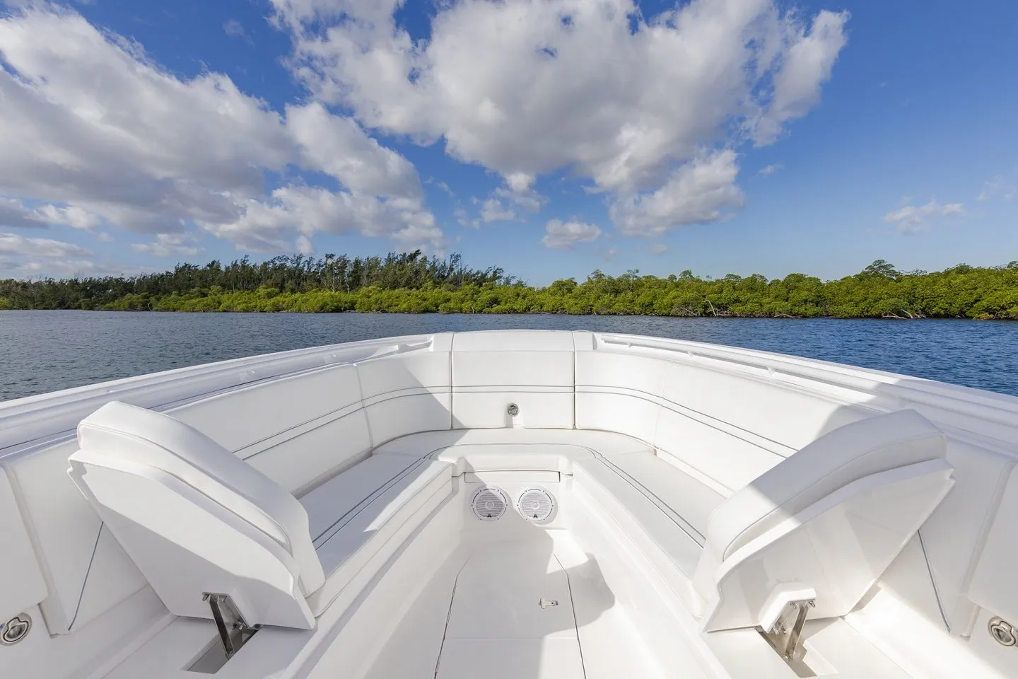 INTREPID 345 NOMAD FE